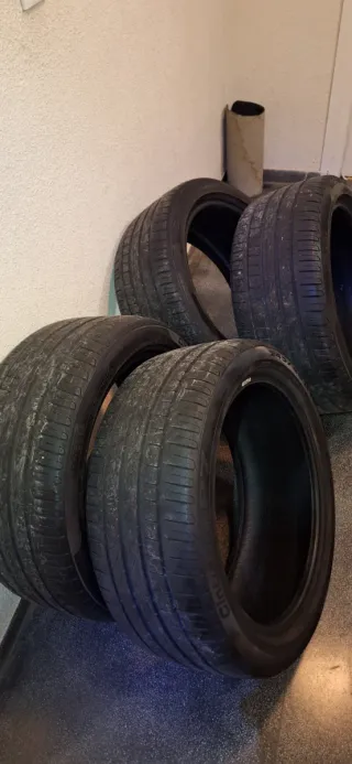 4 neumáticos Pirelli Centauro P7 18"