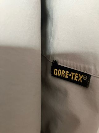 Chaqueta Gore-Tex Caballero Beige