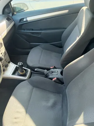 Opel Astra 2009. Junta culata ida