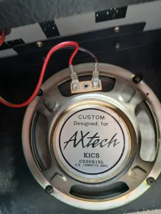 Amplificador Axtech VM 106 Guitarra 15W