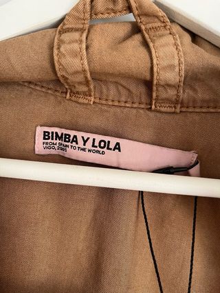 Chaqueta gabardina Bimba y Lola