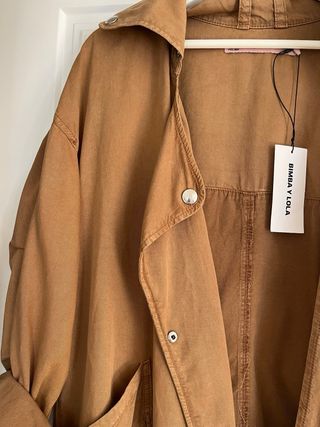 Chaqueta gabardina Bimba y Lola