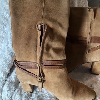 Rebajadas Botas altas de ante color camel