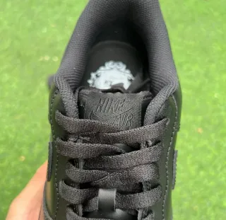 Nike Air Force 1 Negras Talla 42