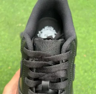 Nike Air Force 1 Negras Talla 42