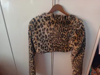 Chaqueta pelo leopardo