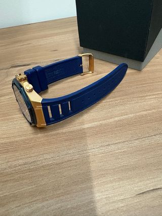 Reloj Guess Azul y Dorado
