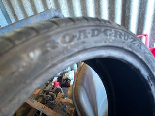 Se vende 2 neumaticos para llanta 18