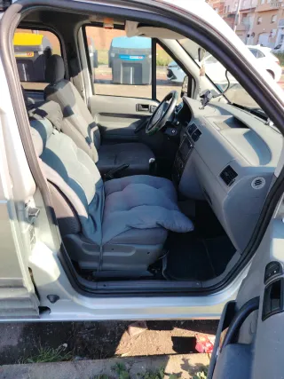 Ford Tourneo Connect 2005