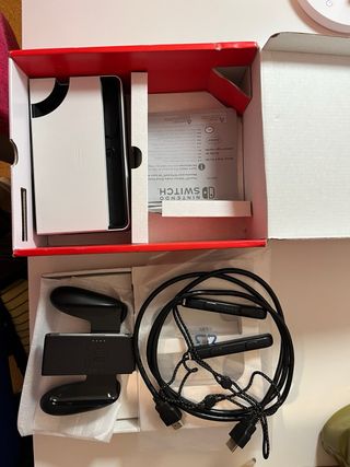 Nintendo Switch OLED Blanca + Cargador