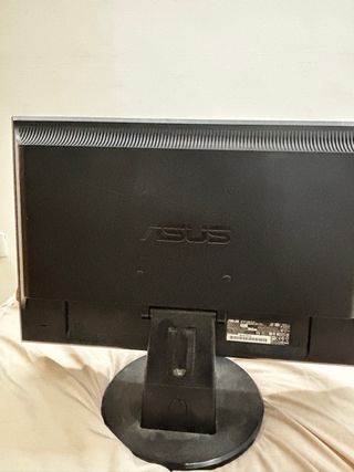 Monitor Asus Negro con Cable de alimentación