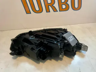 Faro Skoda Octavia IV LED Completo