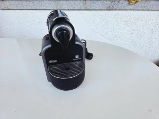 Cafetera Nespresso DeLonghi
