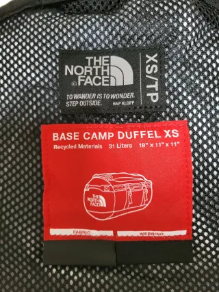 The North Face Base Camp Duffel XS Negra 31L