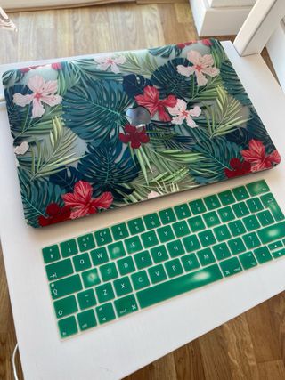 MacBook Pro 13'' 2019 + Cover Regalo