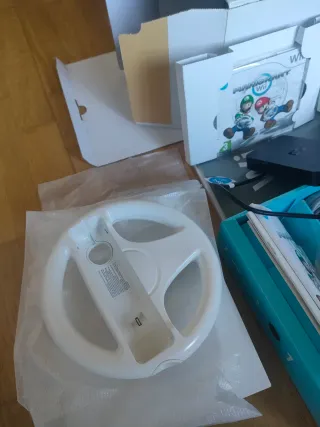 Nintendo Wii + Mario Kart Wii