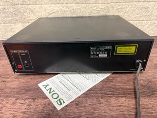 Lettore CD Sony CDP-M72 OPTICAL DIGITAL OUTPUT