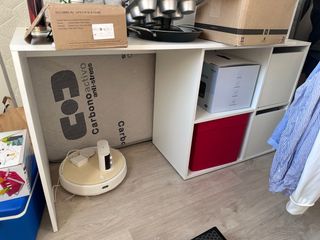 Escritorio blanco de madera