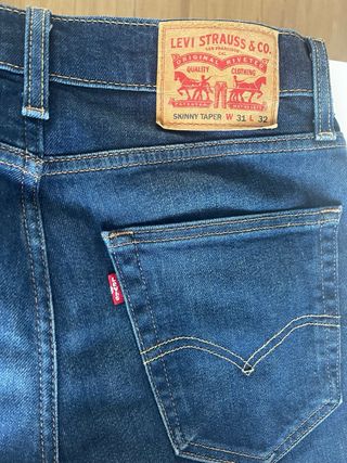 Levi’s Dark Blue Denim Jeans Classic Fit Original