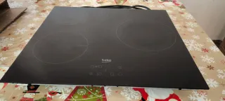 Placa de inducción Beko BSE22341X