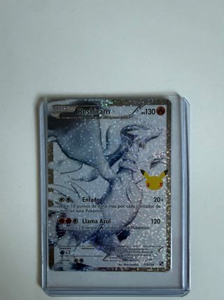 Reshiram 25 Aniversario Carta Pokémon