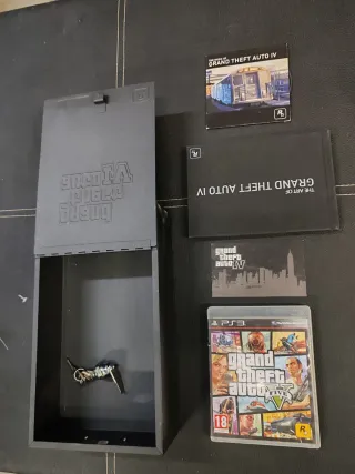 Caja Fuerte GTA V PS3 + Artbook + Juego