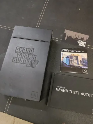 Caja Fuerte GTA V PS3 + Artbook + Juego