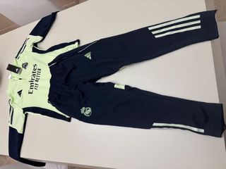 Chándal Adidas Real Madrid de niño talla 8