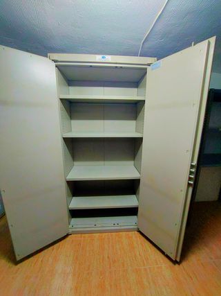 ALQUILO GRAN TRASTERO EN MADRID CAPITAL DE 16M2