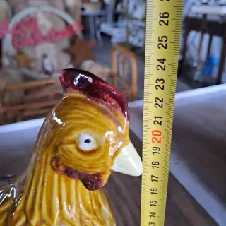 Huevera de porcelana gallina