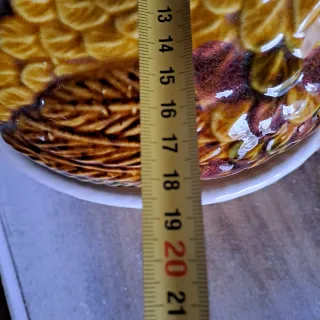 Huevera de porcelana gallina