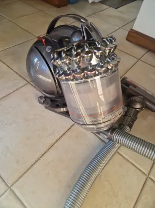 Aspiradora Dyson DC52