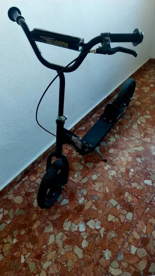 Patinete infantil negro