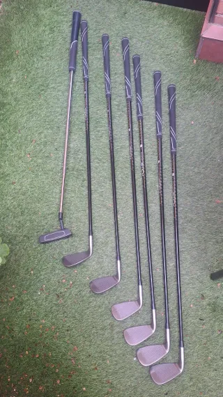 Juego de hierros Wilson Ultra XD + Putter + Bolsa