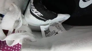 Zapatillas Nike Cortez Blancas y Rojas