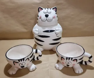 Biscottiera gatto in ceramica con due tazze gatto