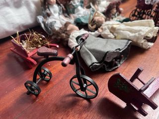 Muñecas de porcelana vintage con accesorios