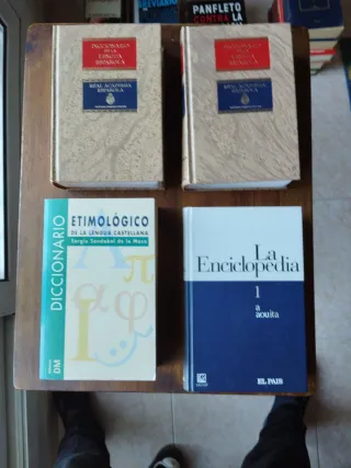 Diccionario Castellano, etc