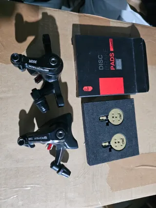 2x Freios de Disco PROMAX frente e traseiro