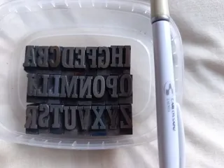 Letras de imprenta antiguas abecedario tipografía