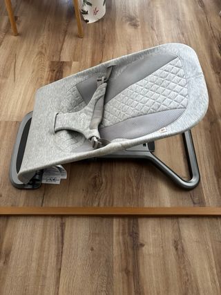 Hamaca Ergobaby gris claro
