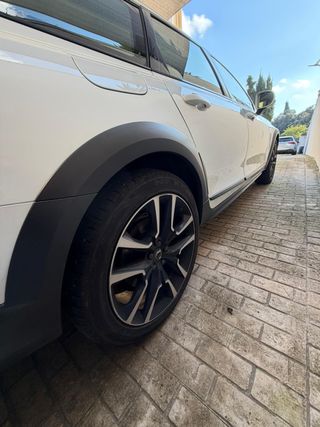 Volvo V60 CROSS COUNYRY 4X4 190 CV AUT
