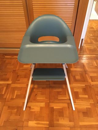 Trona Stokke Clikk casi nueva