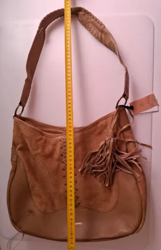 Bolso de piel beige y marrón