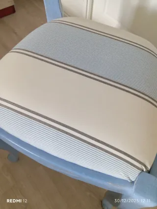 Silla tapizada estilo francés