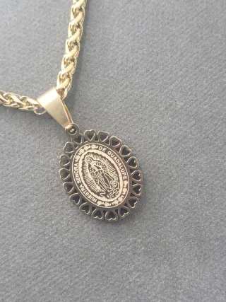 Colgante Virgen Guadalupe Acero Quirúrgico