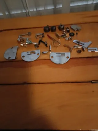 Máquina de coser y bordar Wertheim AZ zig-zag auto