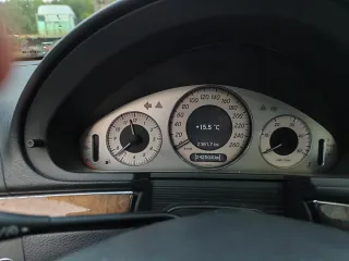 Mercedes-Benz Clase E 2005