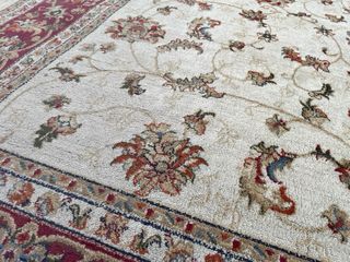 Alfombra Beige y Roja