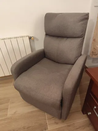 Sillón reclinable individual gris